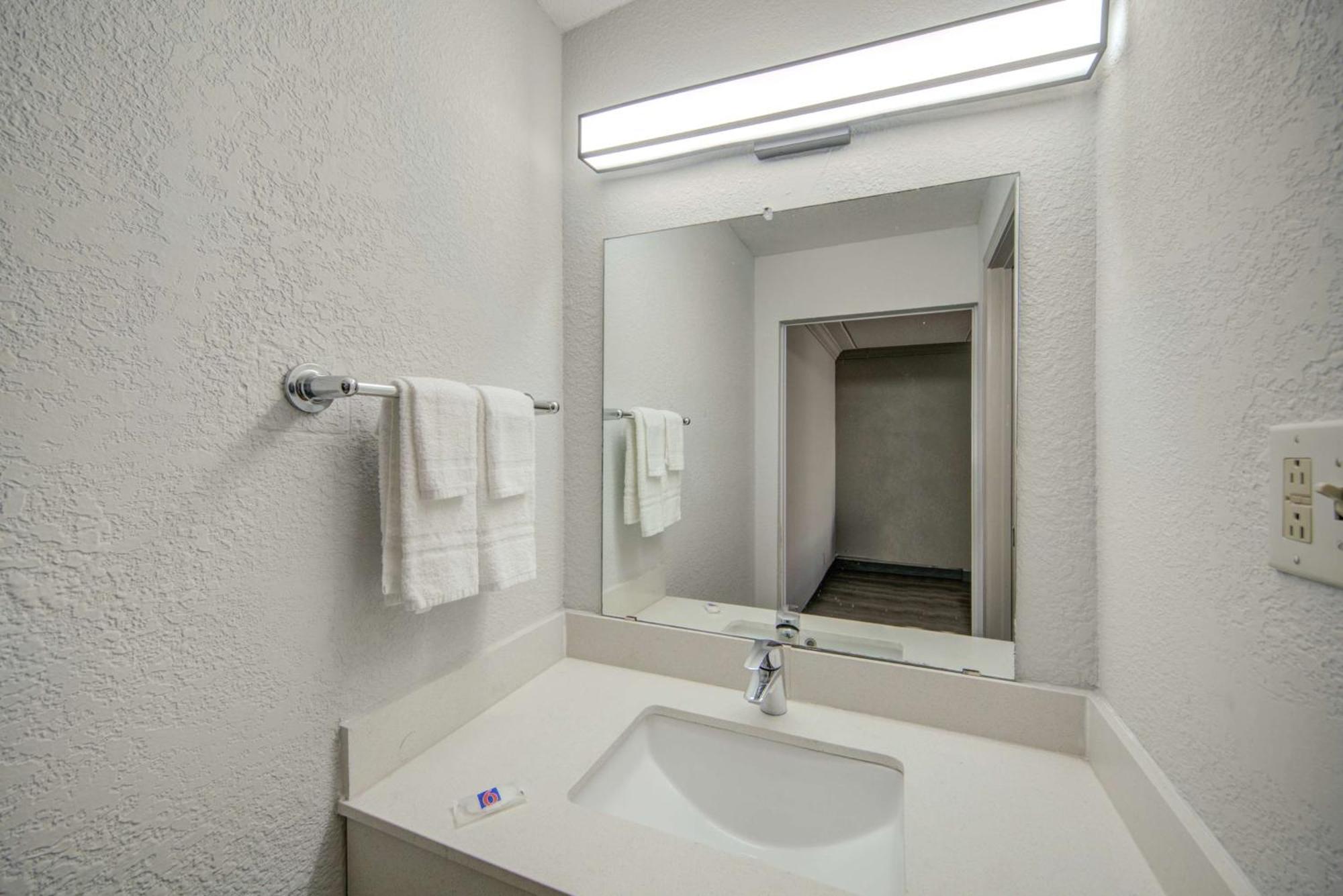 Motel 6 San Antonio, Tx I-35 North Corridor Dış mekan fotoğraf
