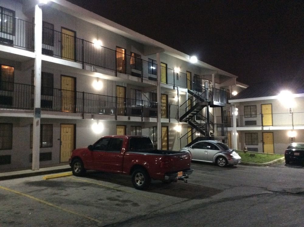 Motel 6 San Antonio, Tx I-35 North Corridor Dış mekan fotoğraf
